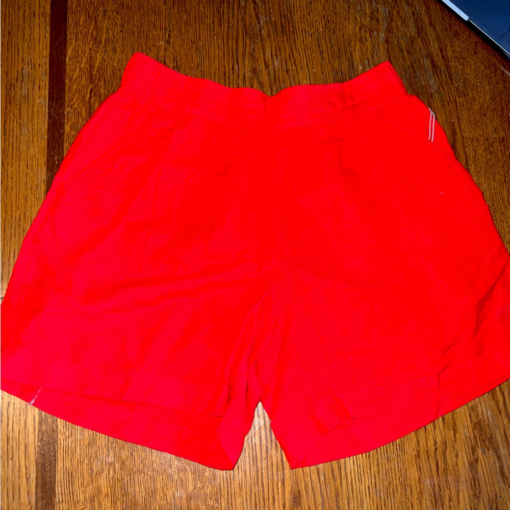 Linen shorts NWT
